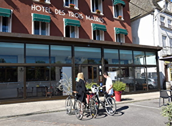 Les Trois Maures - VERDUN-CIEL